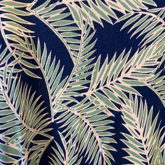 Palm Print Crop Tee - Picture 2 of 3